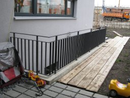 Aussengelaender lackiert-031